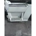 VOLVO VNL CAB SKIRTSIDE FAIRING thumbnail 2