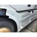 VOLVO VNL CAB SKIRTSIDE FAIRING thumbnail 2