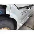 VOLVO VNL CAB SKIRTSIDE FAIRING thumbnail 7
