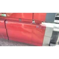 VOLVO VNL CAB SKIRTSIDE FAIRING thumbnail 1