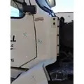 VOLVO VNL COWL thumbnail 2