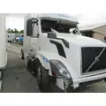 VOLVO VNL Cowl thumbnail 2