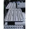 VOLVO VNL DECK (CATWALK) STEP thumbnail 1