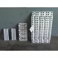 VOLVO VNL DECK (CATWALK) STEP thumbnail 1