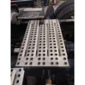 VOLVO VNL DECK (CATWALK) STEP thumbnail 1
