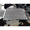 VOLVO VNL DECK (CATWALK) STEP thumbnail 1