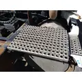 VOLVO VNL DECK (CATWALK) STEP thumbnail 2