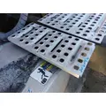 VOLVO VNL DECK (CATWALK) STEP thumbnail 1