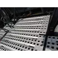 VOLVO VNL DECK (CATWALK) STEP thumbnail 1