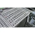 VOLVO VNL DECK (CATWALK) STEP thumbnail 1