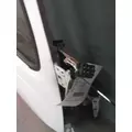 VOLVO VNL DOOR ASSEMBLY, FRONT thumbnail 2