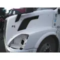 VOLVO VNL HOOD thumbnail 2