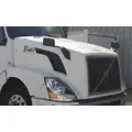 VOLVO VNL HOOD thumbnail 2