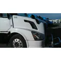 VOLVO VNL HOOD thumbnail 3