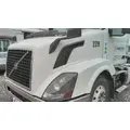 VOLVO VNL HOOD thumbnail 2