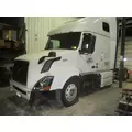 VOLVO VNL Radiator thumbnail 1