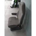 VOLVO VNL SEAT, FRONT thumbnail 3