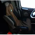VOLVO VNL SEAT, FRONT thumbnail 1