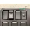 VOLVO VNL Switch Panel thumbnail 2