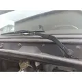 VOLVO VNL WINDSHIELD WIPER ARM thumbnail 1