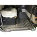 VOLVO VNM 200 Cab thumbnail 11