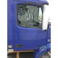 VOLVO VNM 200 Cab thumbnail 3