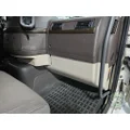 VOLVO VNM430 Cab thumbnail 15