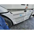 VOLVO VNM CAB SKIRTSIDE FAIRING thumbnail 1