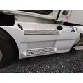 VOLVO VNM CAB SKIRTSIDE FAIRING thumbnail 1