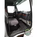 VOLVO VNM Cab thumbnail 4
