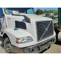 VOLVO VNM Hood thumbnail 2