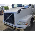VOLVO VNM Hood thumbnail 3