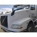 VOLVO VNM Hood thumbnail 4