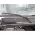 VOLVO VNM WINDSHIELD WIPER ARM thumbnail 1