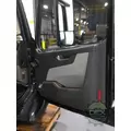 VOLVO VNR640 8102 cab, complete thumbnail 5