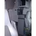 VOLVO VNR640 Cab thumbnail 7