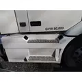 VOLVO VNR CAB SKIRTSIDE FAIRING thumbnail 1
