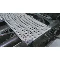 VOLVO VNR DECK (CATWALK) STEP thumbnail 1