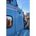 VolvoWhiteGMC Autocar ACL64 Cowl thumbnail 1
