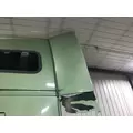 Volvo VNL Fairing (Side) thumbnail 1