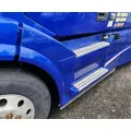 Volvo VNL Side Fairing thumbnail 1