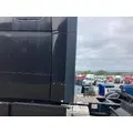 Volvo VNL Sleeper Fairing thumbnail 2
