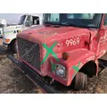 WHITE VOLVO WAH Hood thumbnail 3